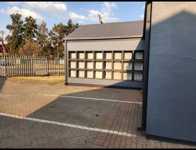 BUSINESS FOR SALE IN VANDERBIJLPARK CE 6